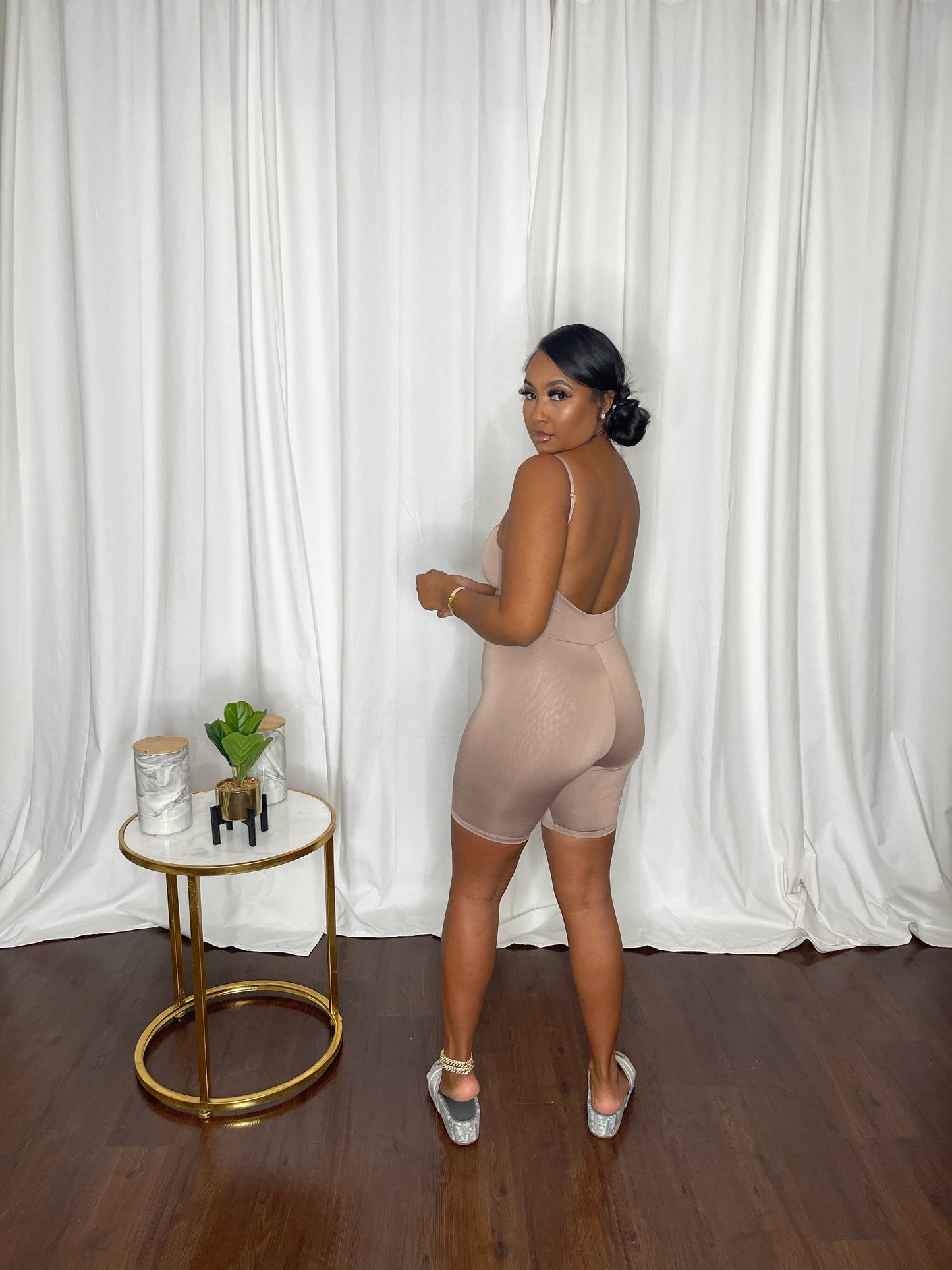 Basically Basic (taupe)