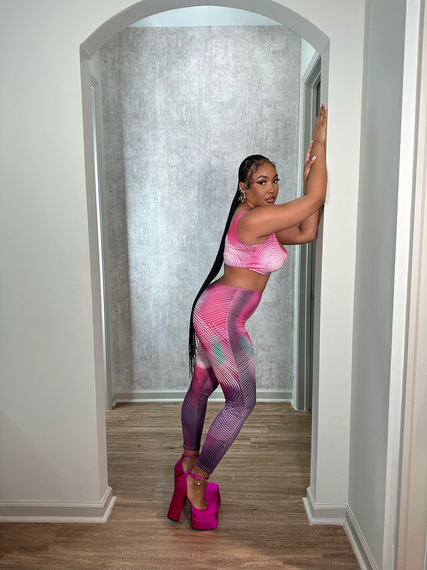 Aura (pink)