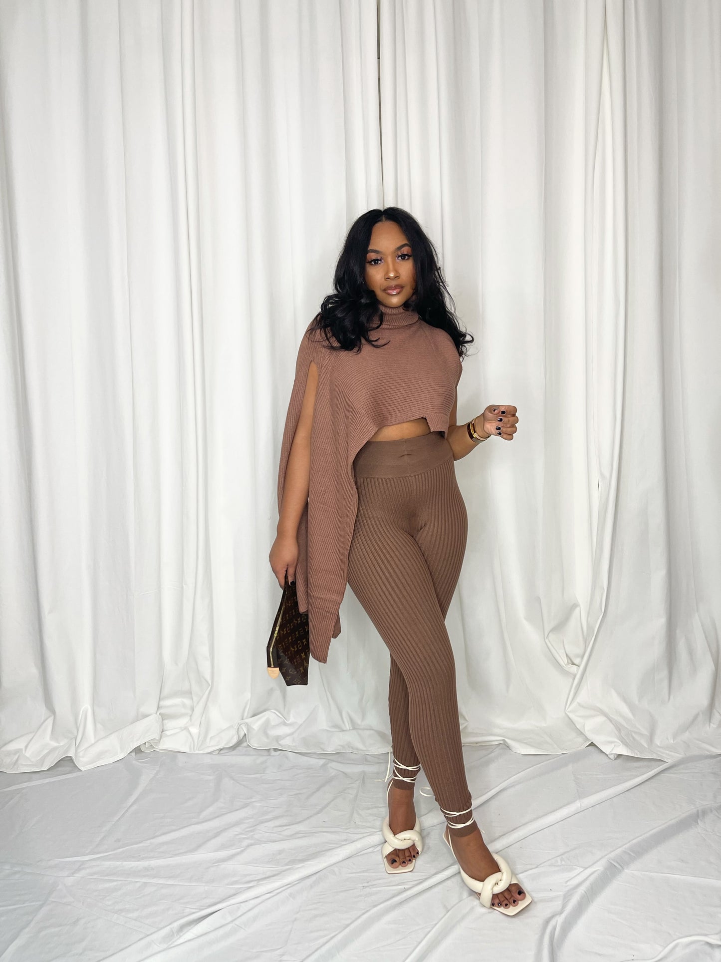 Afternoon Tea (brown)