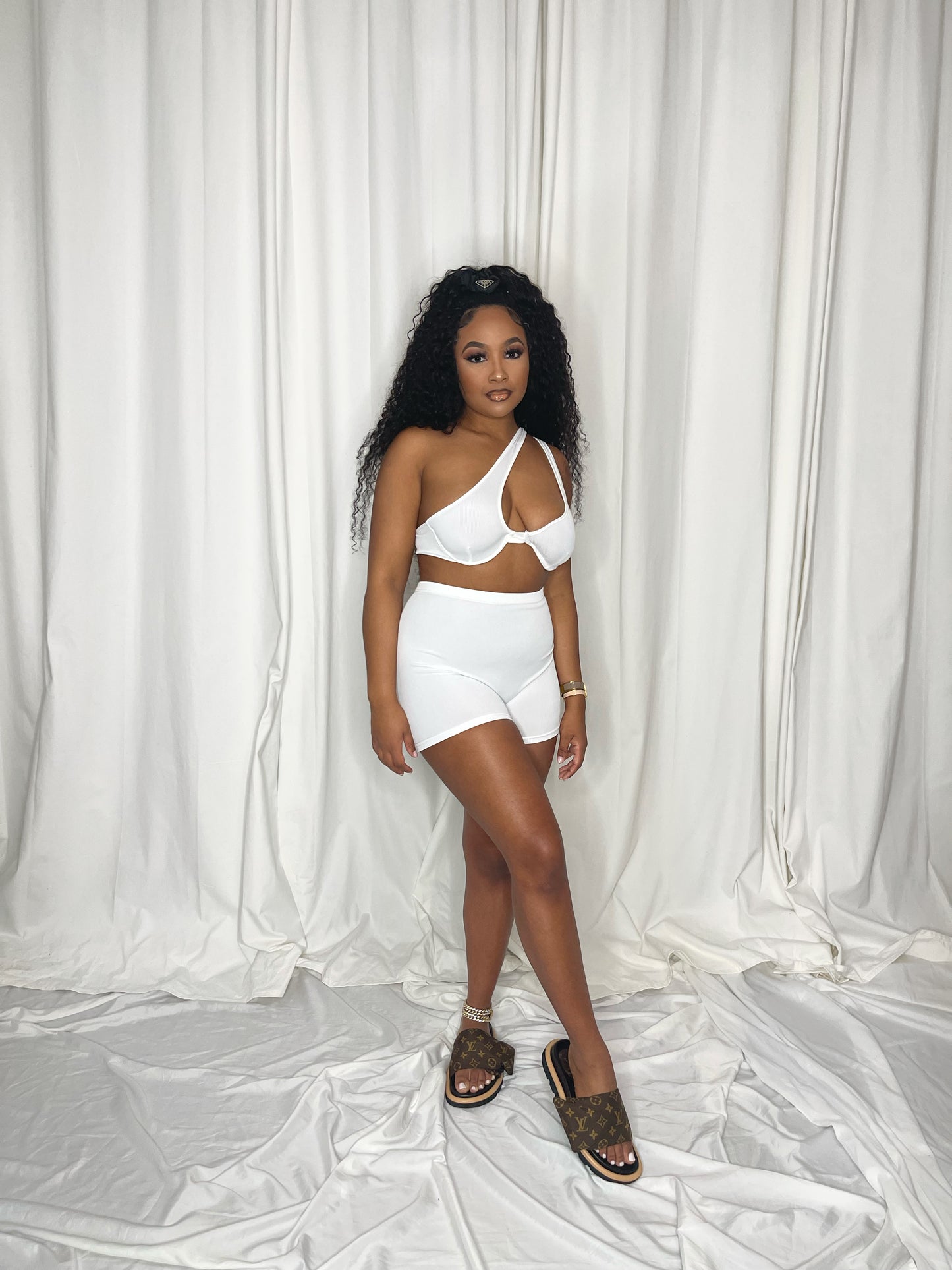 So Essential (white)